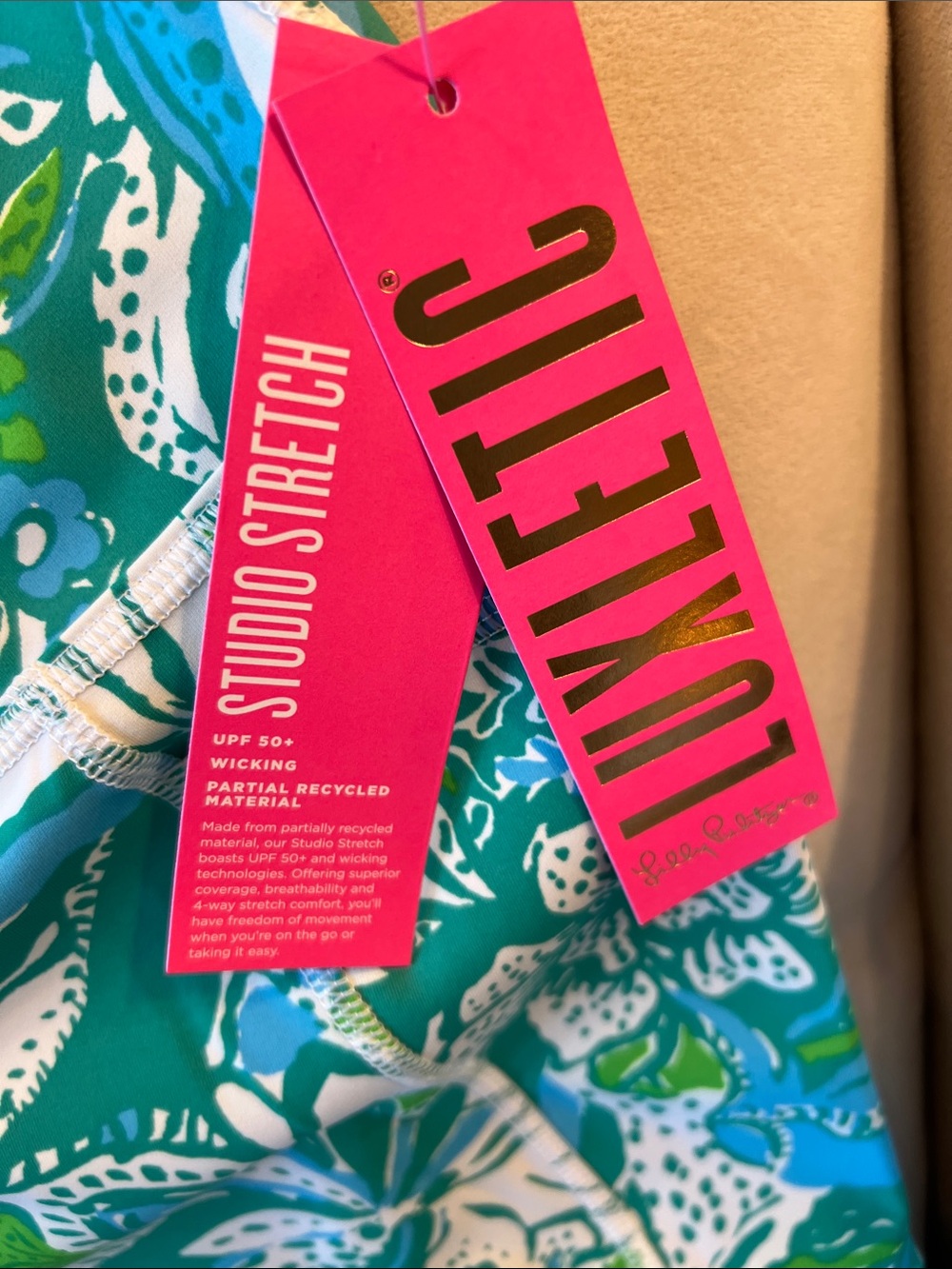 NWT Lilly Pulitzer “Studio Stretch” UPF 50+ Green & White Floral Leggings - Picture 5 of 10